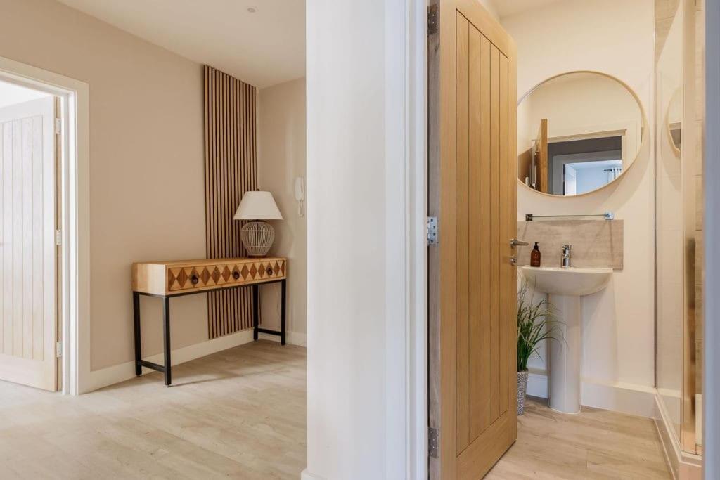 Modern 2 Bed, Cliff Top & Parking, F6 Bournemouth Exterior foto